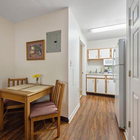Affordable Suites Greenville Buitenkant foto