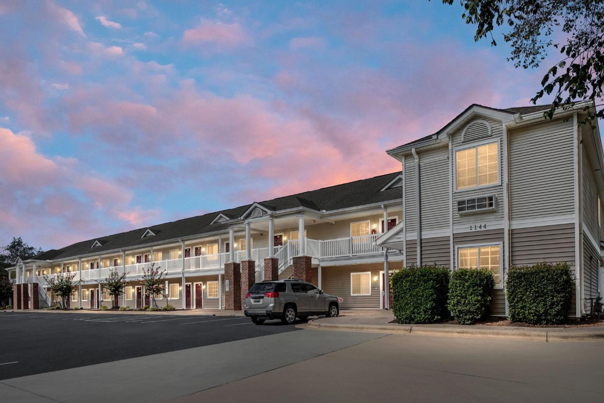 Affordable Suites Greenville Buitenkant foto